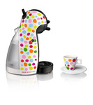 Ekspres NESCAFĂ DOLCE GUSTO PICCOLO w nowej kreacji od Agathy Ruiz de la Prady