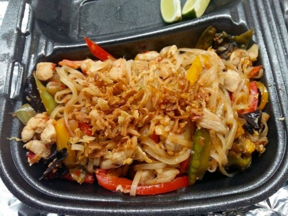 Skąd zamówić dania kuchni azjatyckiej? – podpowiada Streetfoodpolska.pl LIFESTYLE, Żywienie - Jeden z największych blogów kulinarnych, Streetfoodpolska.pl, we współpracy z PizzaPortal.pl przetestował krakowskie lokale kuchni azjatyckiej, oferujące jedzenie z dowozem. Które knajpy znalazły się na celowniku i jakie zebrały recenzje?
