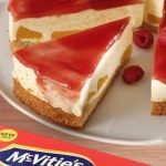 Brzoskwiniowy tort Melba od McVitie’s na wiosenne przyjęcie