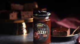 SPRÓBUJ NOWYCH, PRZEPYSZNYCH CZEKODŻEMÓW OD ŁOWICZA! LIFESTYLE, Żywienie - Łowicz stworzył innowację, jakiej jeszcze nie było – przepyszne czekodżemy w czterech zniewalających smakach. Wszystkie stanowią połączenie belgijskiej mlecznej czekolady z kawałkami ulubionych owoców: truskawki, wiśni, śliwki i brzoskwini.