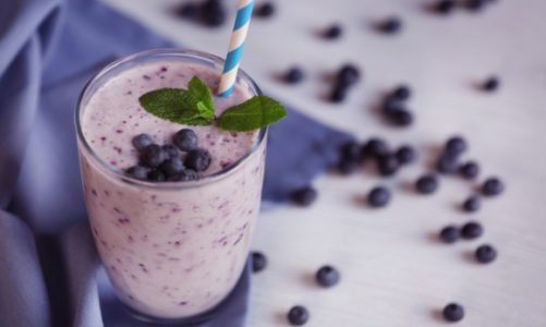 Jagodowy zawrót głowy, czyli przepis na herbaciany koktajl z jagodami