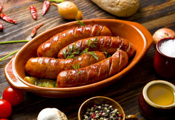 6 sierpnia - Międzynarodowy Dzień Musztardy LIFESTYLE, Żywienie - Sarepska, francuska, stołowa, a może dijon? Znajduje się niemal w każdym polskim domu, a na świecie istnieje blisko 4 tysiące jej rodzajów i smaków. Musztarda, bo o niej mowa, jest jednym z najpopularniejszych dodatków na świecie.