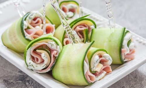 Jak zrzucić kilogramy po świętach – 2 przepisy na pyszne dania w wersji light