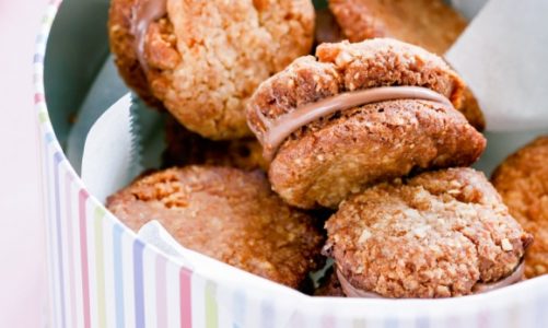 Przepis na słodki orzechowy raj, czyli aromatyczne ciasteczka orzechowe z mąki a