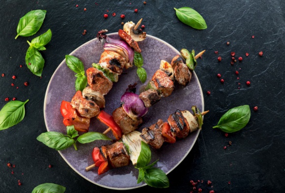 Grillowe menu – przepis na Kolorowe szaszłyki z karczku marki Berger