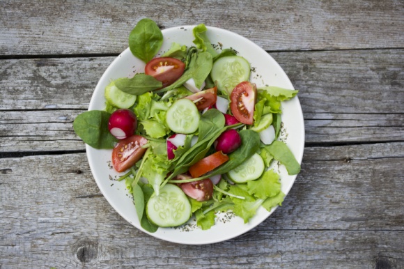 Trendy - zdrowe tłuszcze roślinne w diecie LIFESTYLE, Żywienie - Do tego, że dieta roślinna zdobywa coraz większą popularność, nie trzeba już nikogo przekonywać. W odpowiedzi na ten rosnący trend, warto zastanowić się, jaką rolę pełnią w naszej diecie tłuszcze, a po które najlepiej jest sięgać dla zachowania zdrowia.
