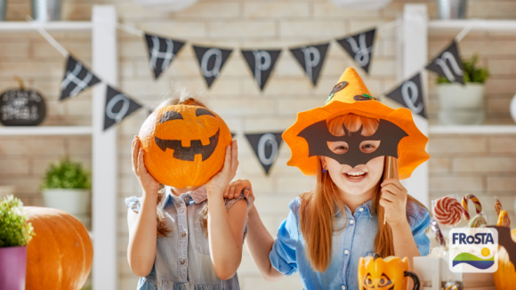 Planujesz Halloween'owe party? Pomysły na szybkie menu na imprezę dla dzieci! LIFESTYLE, Żywienie - Halloween cieszy się w Polsce coraz większym zainteresowaniem, zwłaszcza wśród dzieci. W końcu każda okazja jest dobra, aby założyć ciekawe przebranie i urządzić kinderparty! A dla Ciebie mamy kilka świetnych i przy okazji bardzo szybkich rozwiązań na menu.