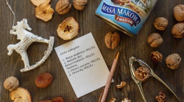 Przygotuj świąteczne menu z HELIO! LIFESTYLE, Żywienie - Masy do ciast – makowa, krówkowa, owoce suszone, orzechy, polewy i dekoracje, wiórki kokosowe… masz już na liście wszystkie świąteczne must have produkty HELIO?