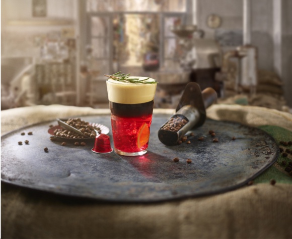 ODKRYJ NESPRESSO ISPIRAZIONE ITALIANA, NIEZWYKŁĄ KOLEKCJĘ KAW INSPIROWANĄ WŁOSKĄ LIFESTYLE, Żywienie - Nespresso przedstawia Ispirazione Italiana – kolekcję kaw pełną wyrazistych smaków, zainspirowaną regionalnymi metodami wypalania kawy we Włoszech oraz tamtejszą historią i kulturą.