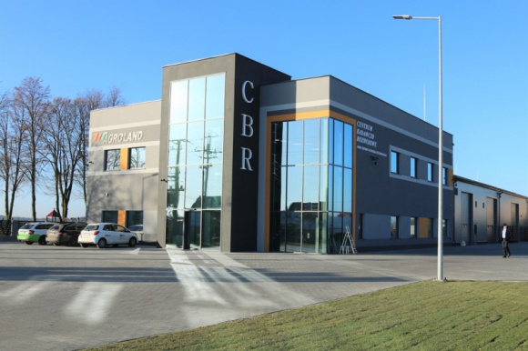 CENTRUM BADAWCZO-ROZWOJOWE PRACUJE NAD PREPARATAMI BAKTERIOBÓJCZYMI LIFESTYLE, Żywienie - Mija piąty miesiąc od otwarcia Centrum Badawczo-Rozwojowego Agro-Środki-Technika-Technologia, ośrodka badawczego zajmującego się uprawą pasową.