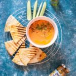 Hummus paprykowy z zielonymi oliwkami OLE!
