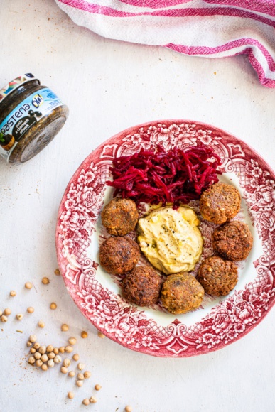 Falafele z Pasteną – pastą z czarnych oliwek OLE! LIFESTYLE, Żywienie - Falafele z Pasteną – pastą z czarnych oliwek OLE!