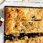 PRZEPIS: Bolognese z suszonymi pomidorami OLE! w cieście francuskim