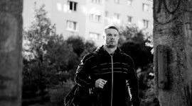 Życie “na wynos”. Czy usługi z dowozem to przyszłość sektora? LIFESTYLE, Żywienie - Obostrzenia sanitarne wystawiły na ciężką próbę cały sektor gastronomiczny. Nakaz zamknięcia lokali dla gości i możliwość pracy wyłącznie na “wynosach” przekreślił szanse tysięcy restauracji. Czy pandemia koronawirusa oznacza koniec branży w tradycyjnym wydaniu?